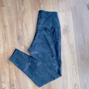 Colorfulkoala Black Patterned Leggings